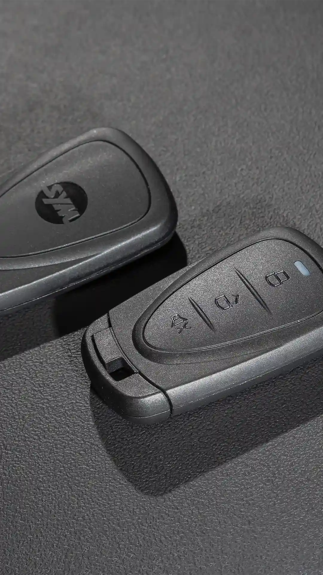 KEYLESS